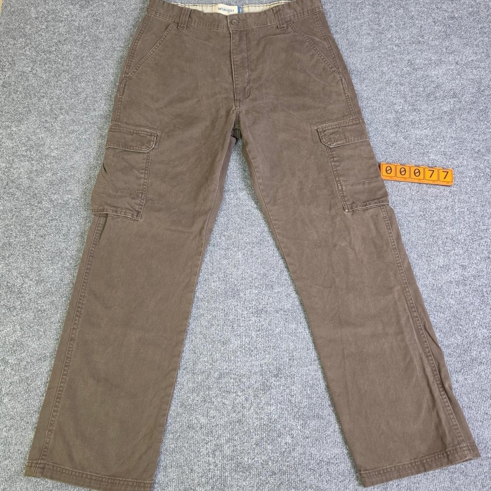 Wrangler Brown cotton cargo pants with a relaxed fit, size 34 x 32